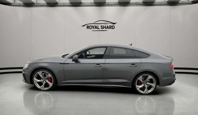 
								2024 Audi A5 Sportback 40 TDI Quattro S-Line Competition Matrix Cockpit full									
