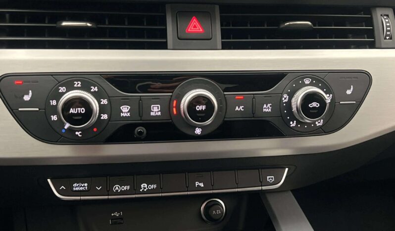 
								2024 Audi A5 Sportback 40 TDI Quattro S-Line Competition Matrix Cockpit full									
