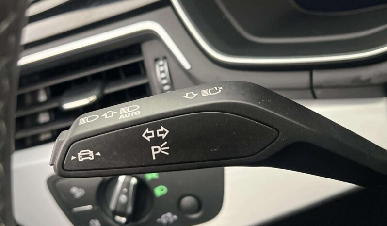 
								2024 Audi A5 Sportback 40 TDI Quattro S-Line Competition Matrix Cockpit full									