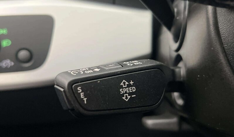 
								2024 Audi A5 Sportback 40 TDI Quattro S-Line Competition Matrix Cockpit full									