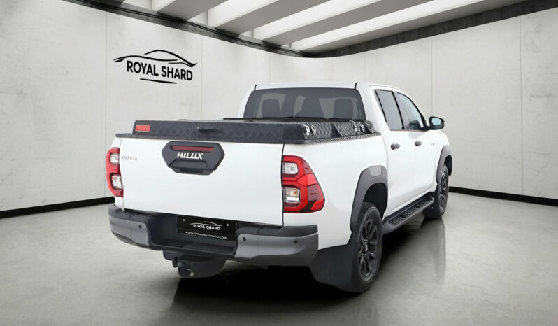 
								2021 Toyota Hilux Double Cab 2.8 4WD Invincible Towbar JBL full									