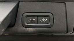 
										2023 Volvo XC60 B4 Plus Dark Heater 360° Navi Leather 4-Zone Traction full									