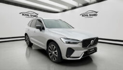 
										2023 Volvo XC60 B4 Plus Dark Heater 360° Navi Leather 4-Zone Traction full									