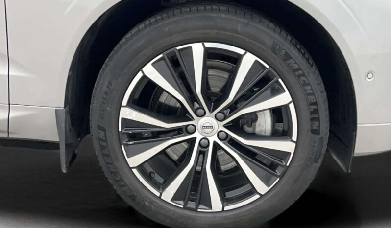 
								2023 Volvo XC60 B4 Plus Dark Heater 360° Navi Leather 4-Zone Traction full									