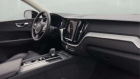 2023 Volvo XC60 B4 Plus Dark Heater 360° Navi Leather 4-Zone Traction
