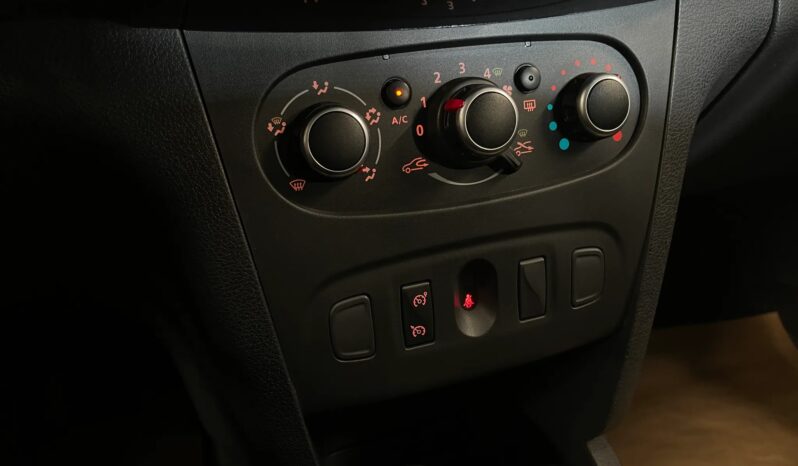 
								2019 Dacia Logan 1.5 Blue dCi Laureate Cruise Control StartStop full									