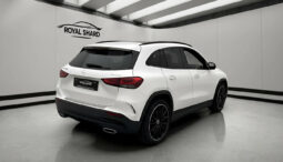 
										2020 Mercedes-Benz GLA 250 4M 224hp AMG Pano Wide Burmest Camera full									