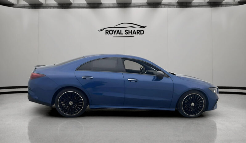 
								2024 Mercedes-Benz CLA 200 Coupé AMG Line Widescreen Camera Night Package full									