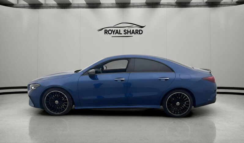
								2024 Mercedes-Benz CLA 200 Coupé AMG Line Widescreen Camera Night Package full									