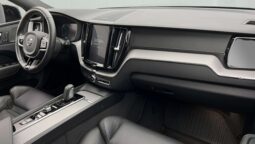 
										2020 Volvo XC60 B4 AWD 197hp R-Design HK Pano HUD 360° Navi full									