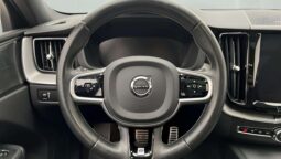 
										2020 Volvo XC60 B4 AWD 197hp R-Design HK Pano HUD 360° Navi full									