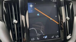 
										2020 Volvo XC60 B4 AWD 197hp R-Design HK Pano HUD 360° Navi full									