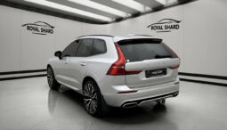 
										2020 Volvo XC60 B4 AWD 197hp R-Design HK Pano HUD 360° Navi full									