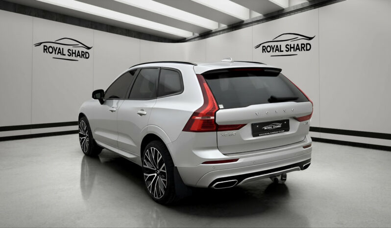 
								2020 Volvo XC60 B4 AWD 197hp R-Design HK Pano HUD 360° Navi full									