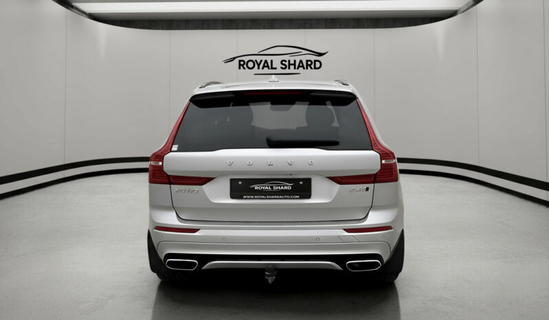 
								2020 Volvo XC60 B4 AWD 197hp R-Design HK Pano HUD 360° Navi full									